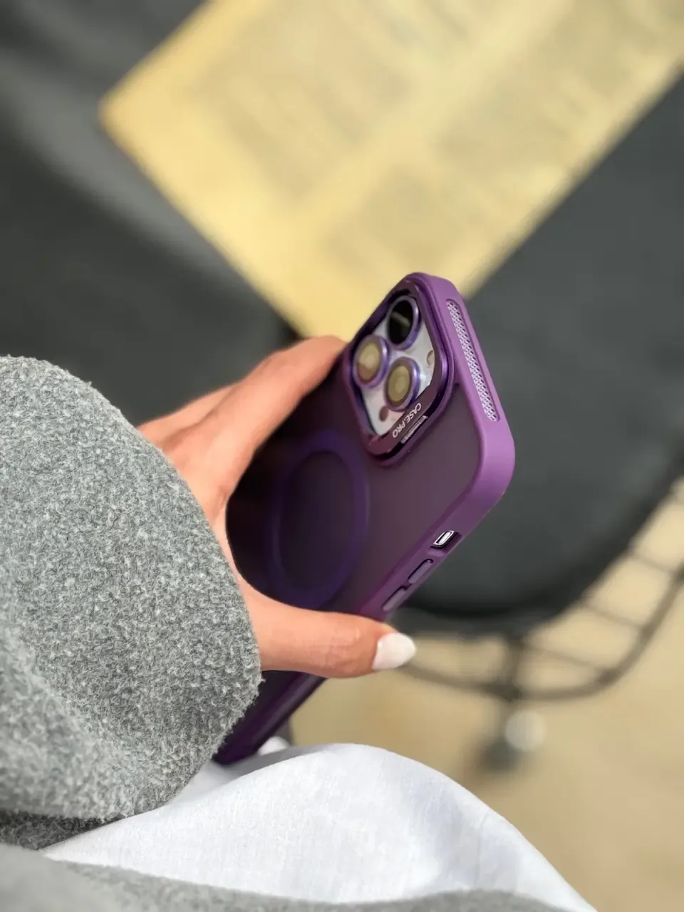 قاب Matte CasePro Lens with MagSafe استند شو با لنز رینگی (کدC1608) - Image 9