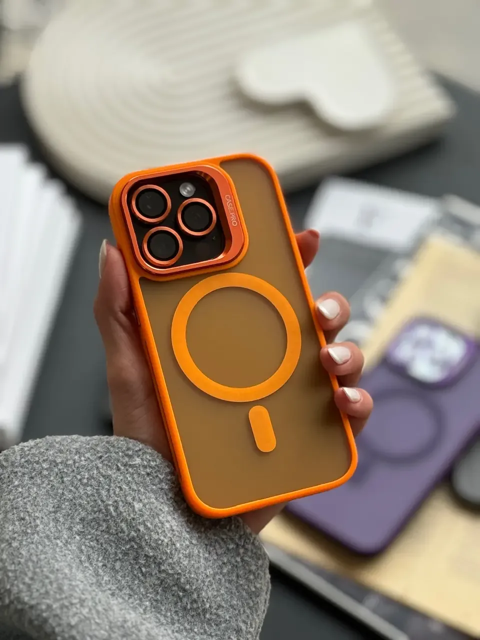 قاب Matte CasePro Lens with MagSafe استند شو با لنز رینگی (کدC1608) - Image 7