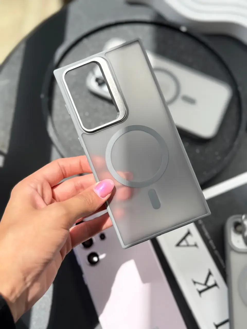 قاب Matte CasePro Lens with MagSafe استند شو با لنز رینگی (کدC1608) - Image 4